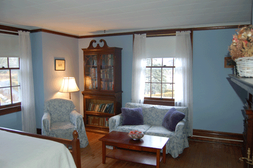 Huttlinger House - Blue Room